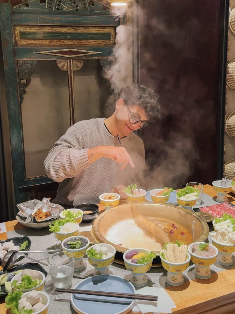 Hot pot tradizionale cinese al ristorante Yuanzi di Milano