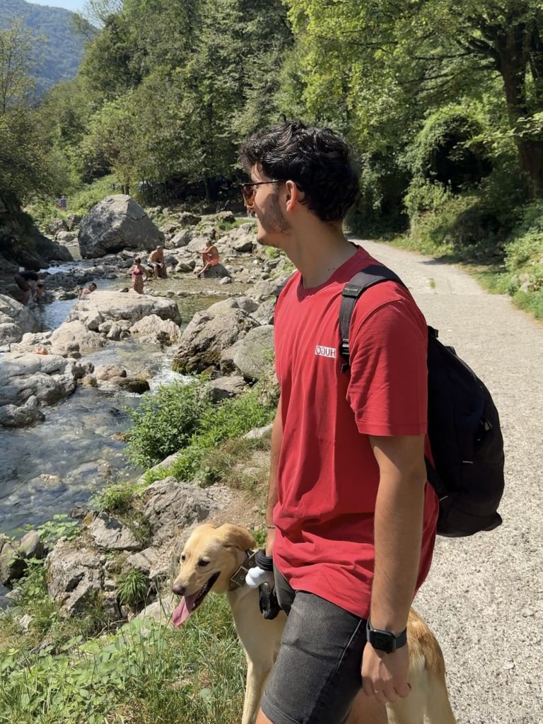 Sentiero che costeggia il torrente fino alle pozze di Erve