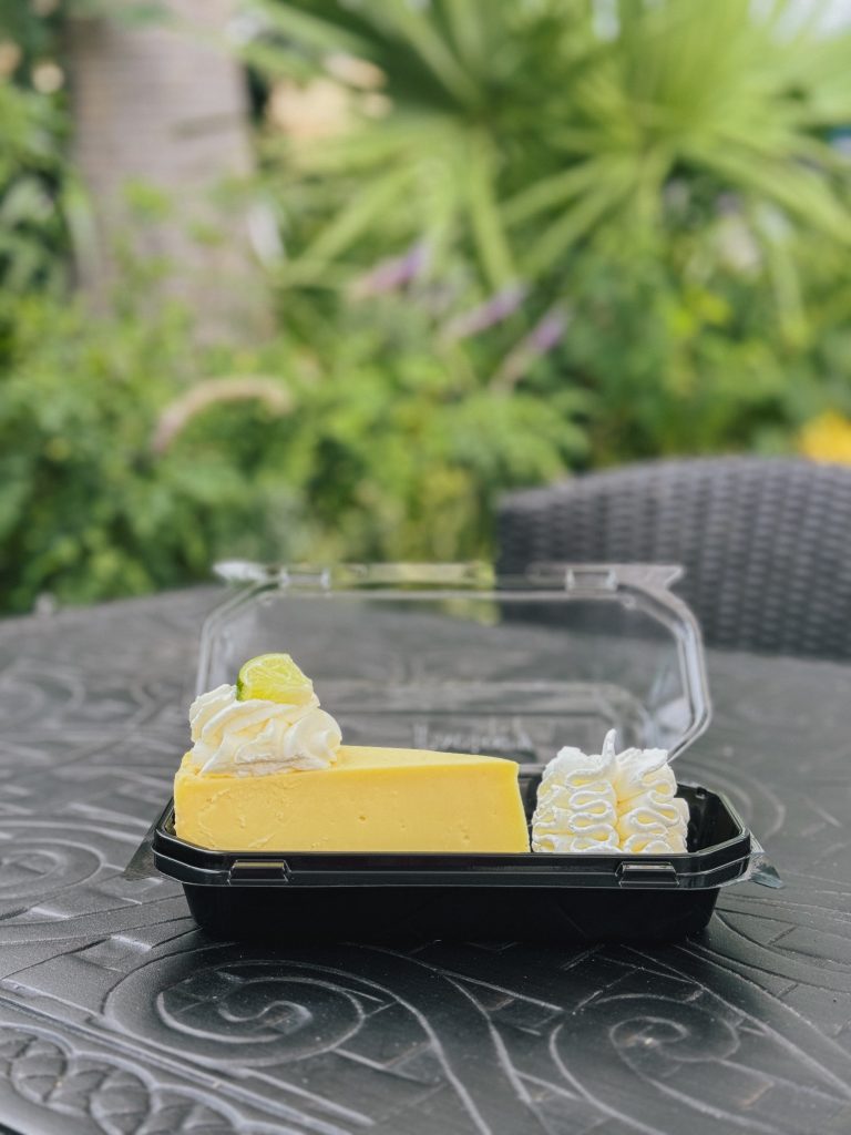 Fetta di Key Lime Pie, il dolce tipico di Miami