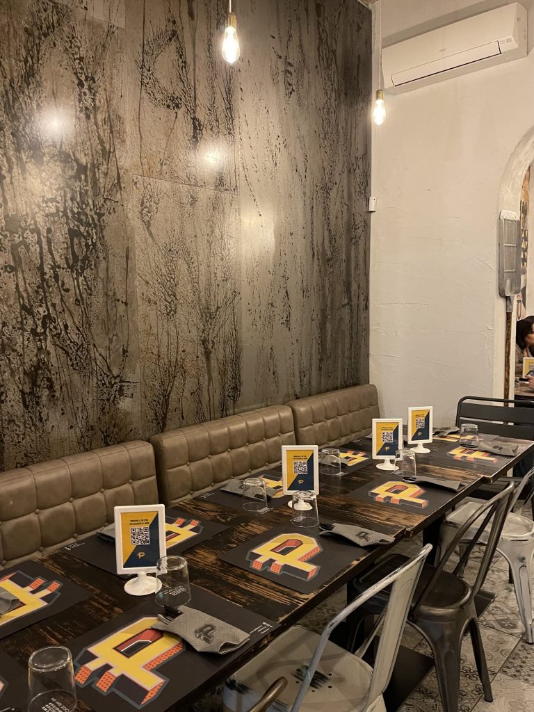 Sala del locale di Pizzeria P a Lissone