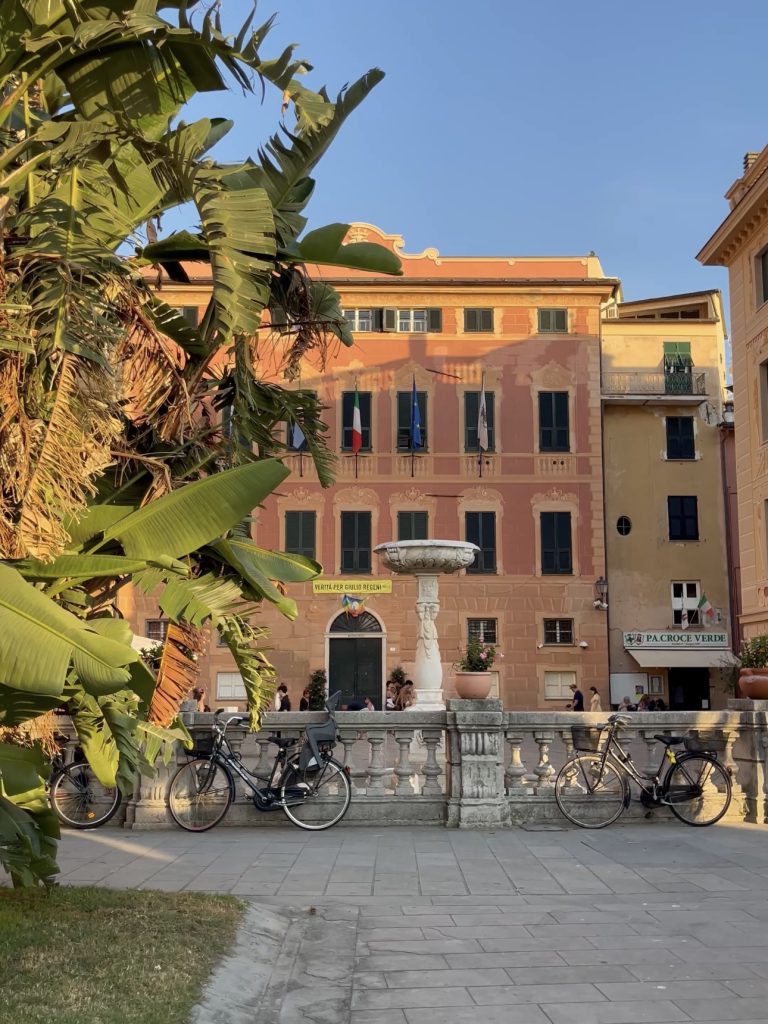Baia del Silenzio a Sestri Levante, città dei due mari