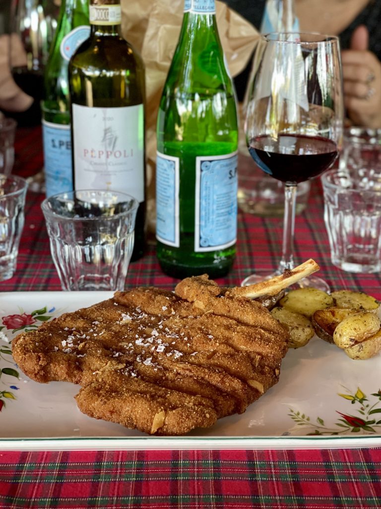 Cotoletta di vitello con l'osso cotta al burro