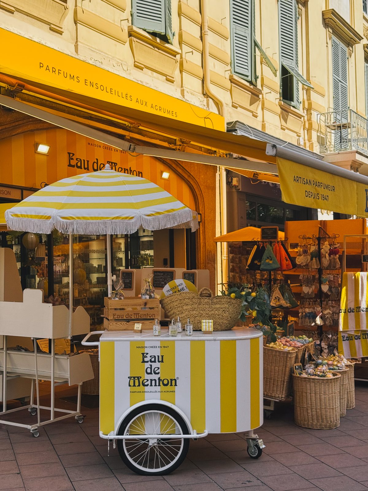 Limoni di Mentone, l'agrume simbolo della città