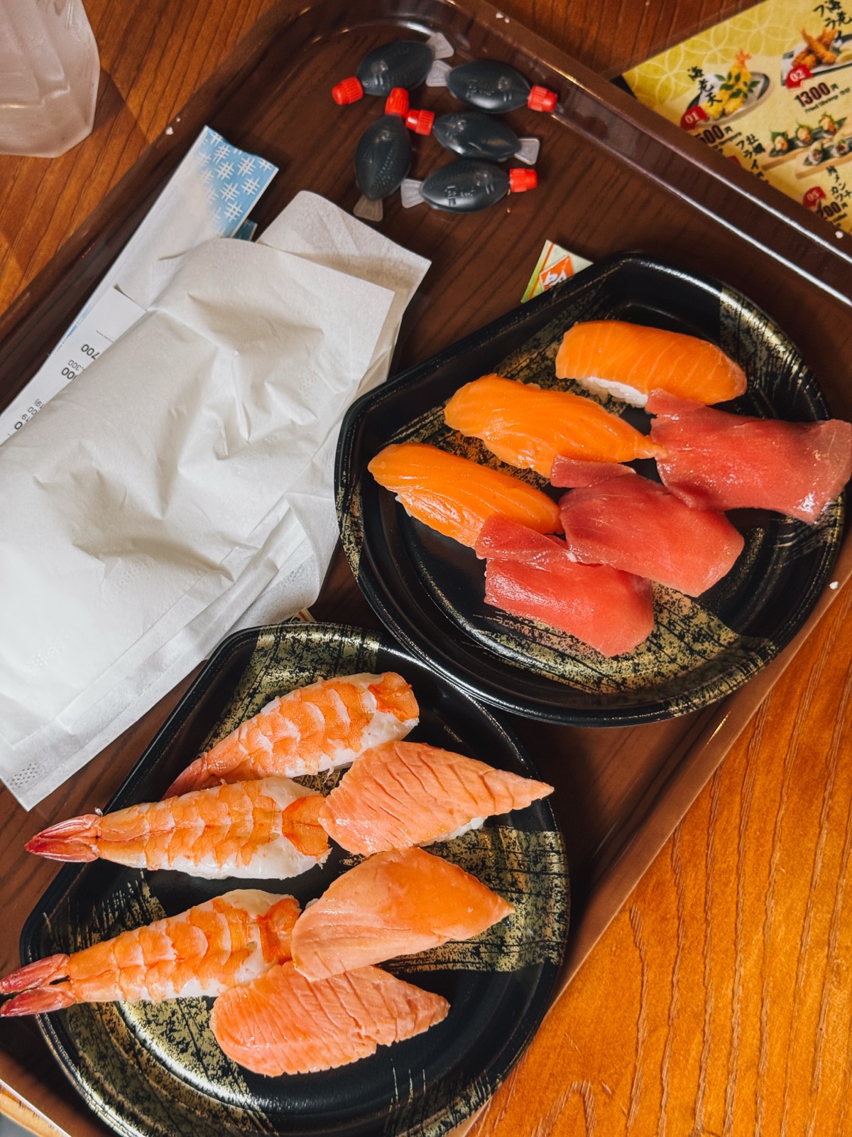 Nishiki Market a Kyoto, mercato coperto con bancarelle di street food e specialità locali