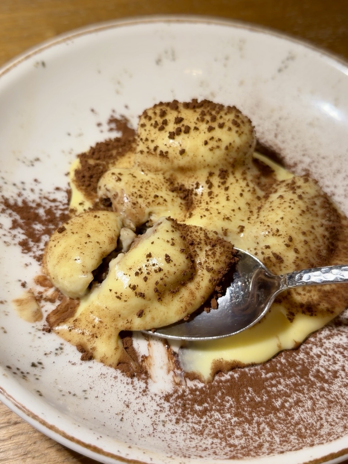 Tiramisù di Hostaria Mediterraneum, dolce classico per chiudere la cena