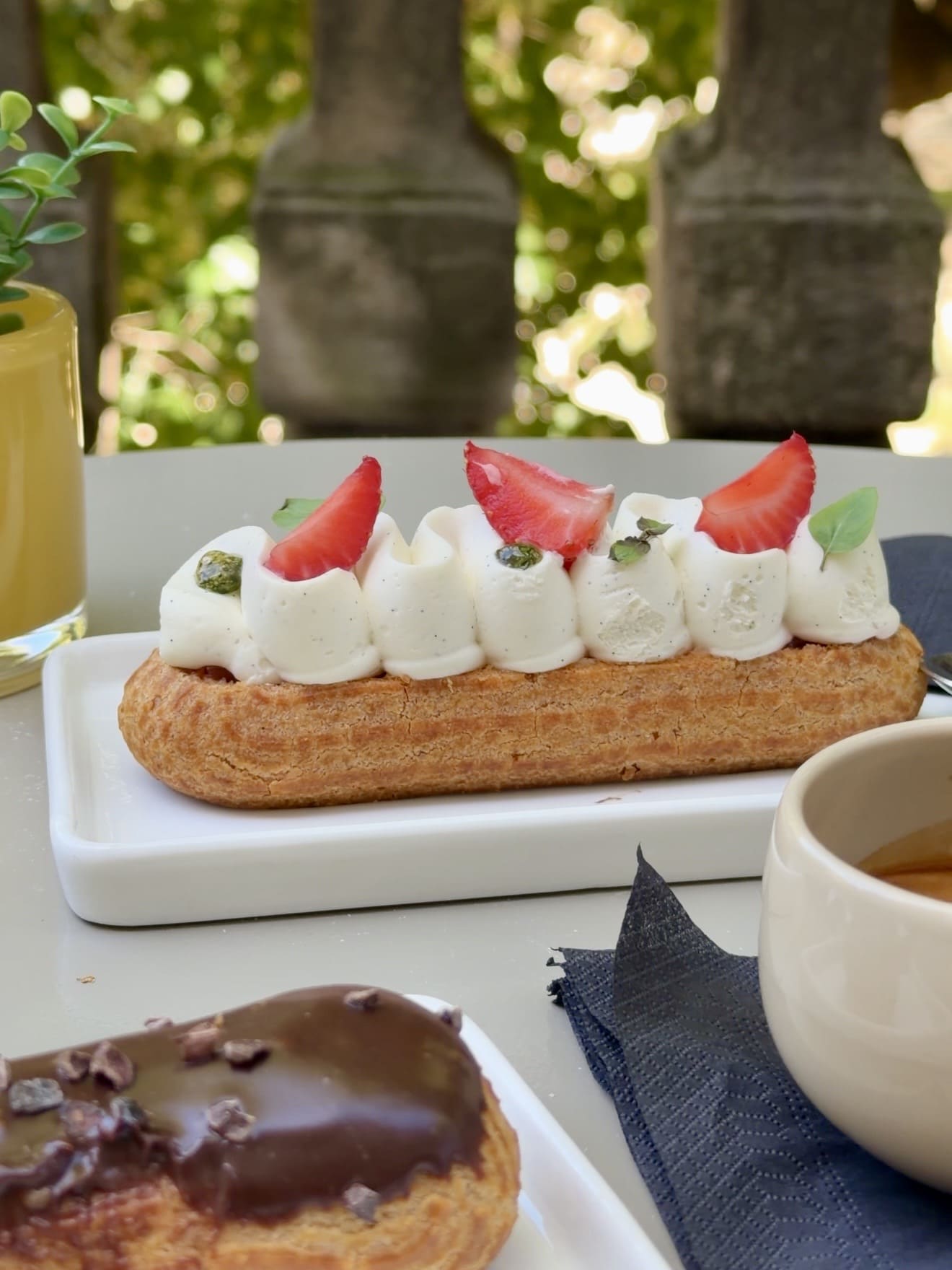 Un éclair gustato nella pasticceria del Museo delle Belle Arti
