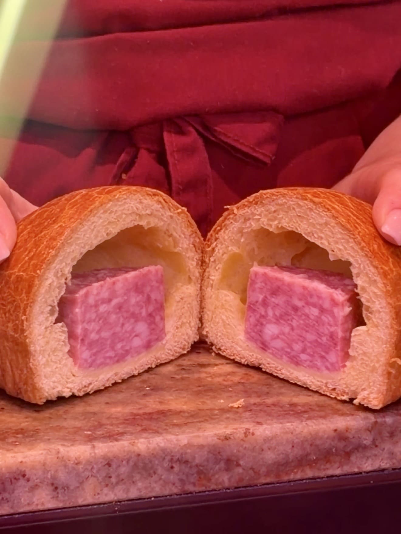 Il saucisson brioché, specialità delle Halles Paul Bocuse