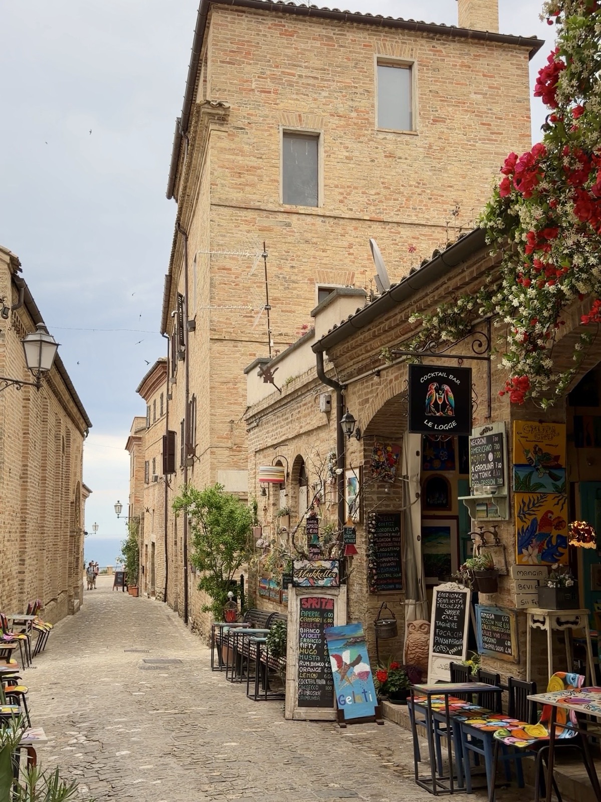 Un vicolo di Torre di Palme, tra i Borghi più Belli d'Italia