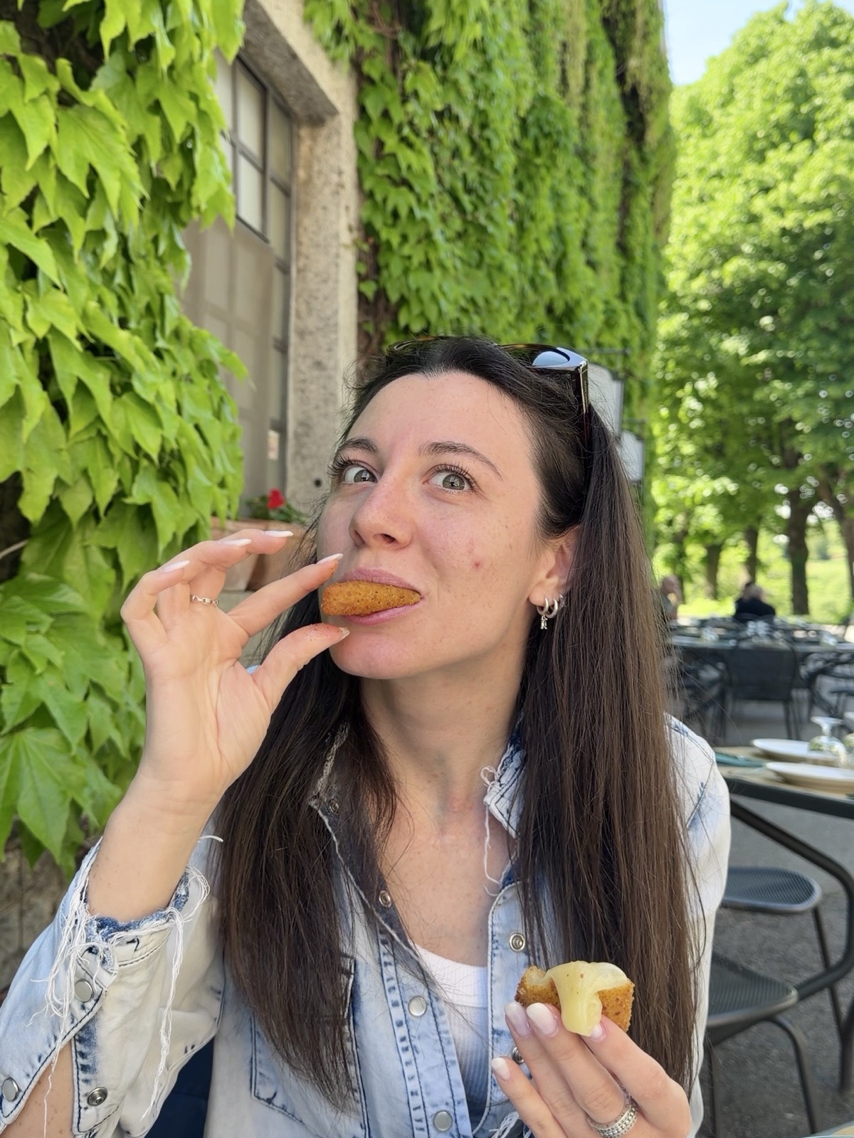 Formaggio fritto della latteria interna con cuore filante