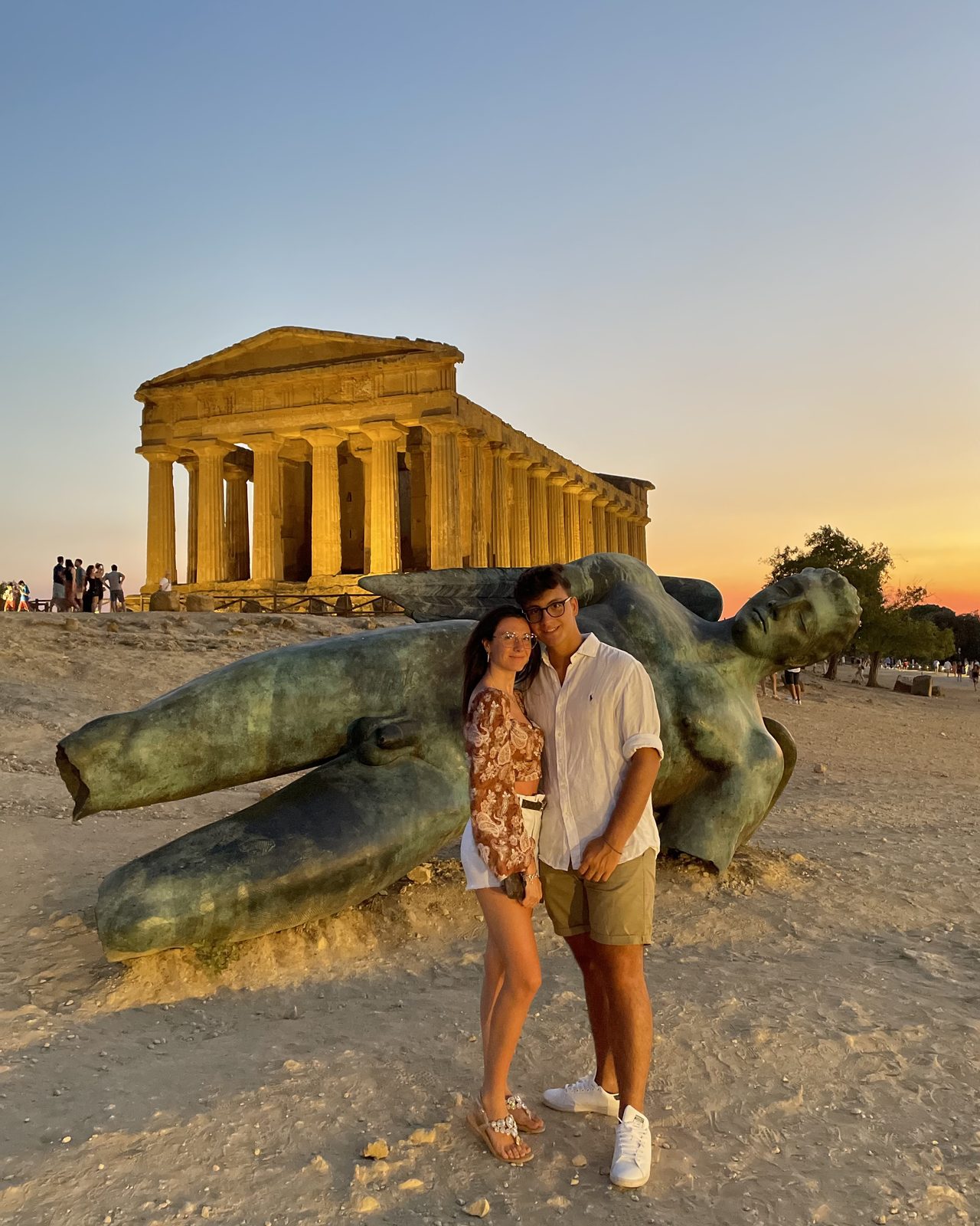 Passeggiata tra i templi della Valle dei Templi di Agrigento in Sicilia