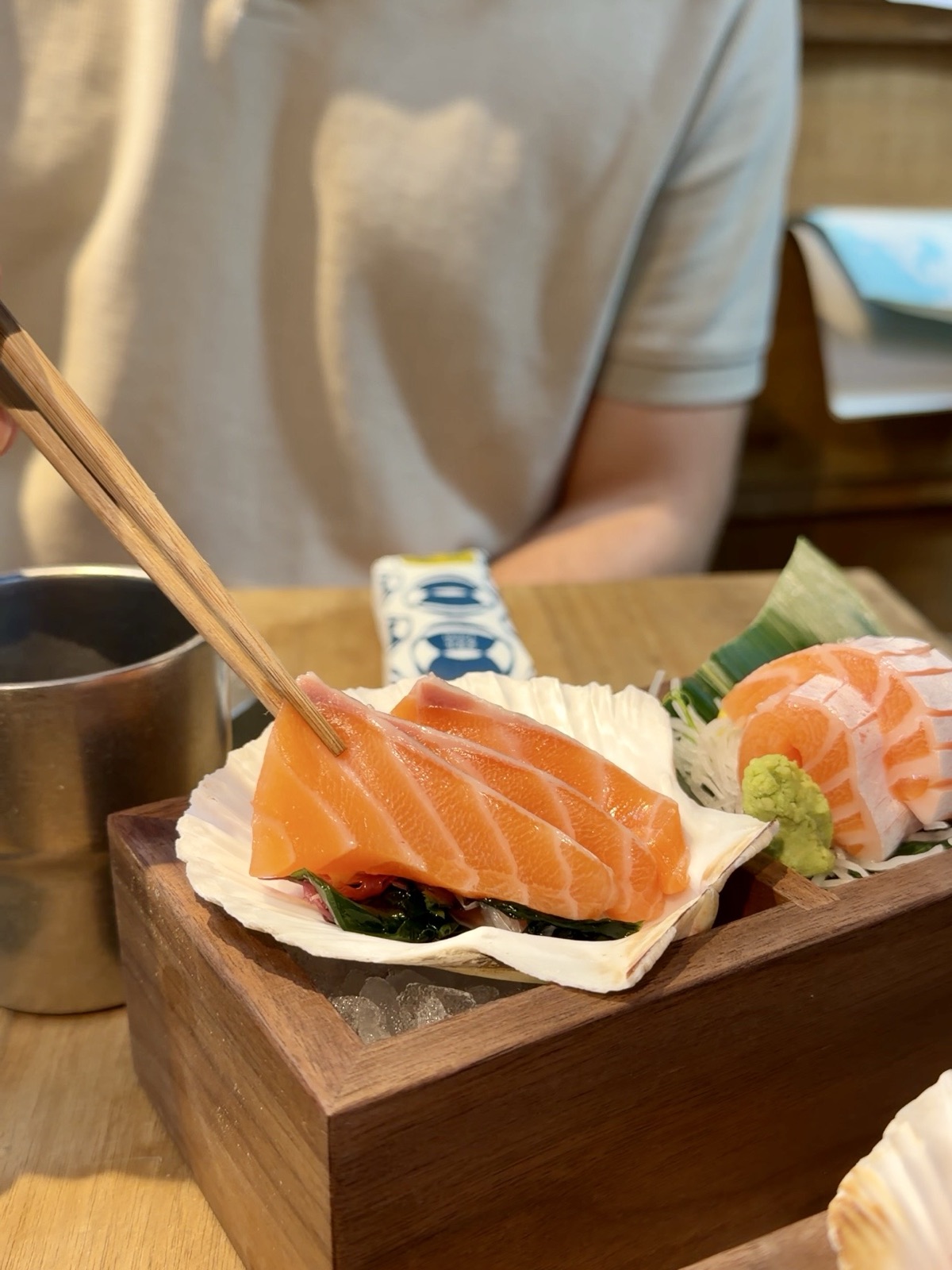 Sashimi di salmone del Tsukiji Market Restaurant a Milano